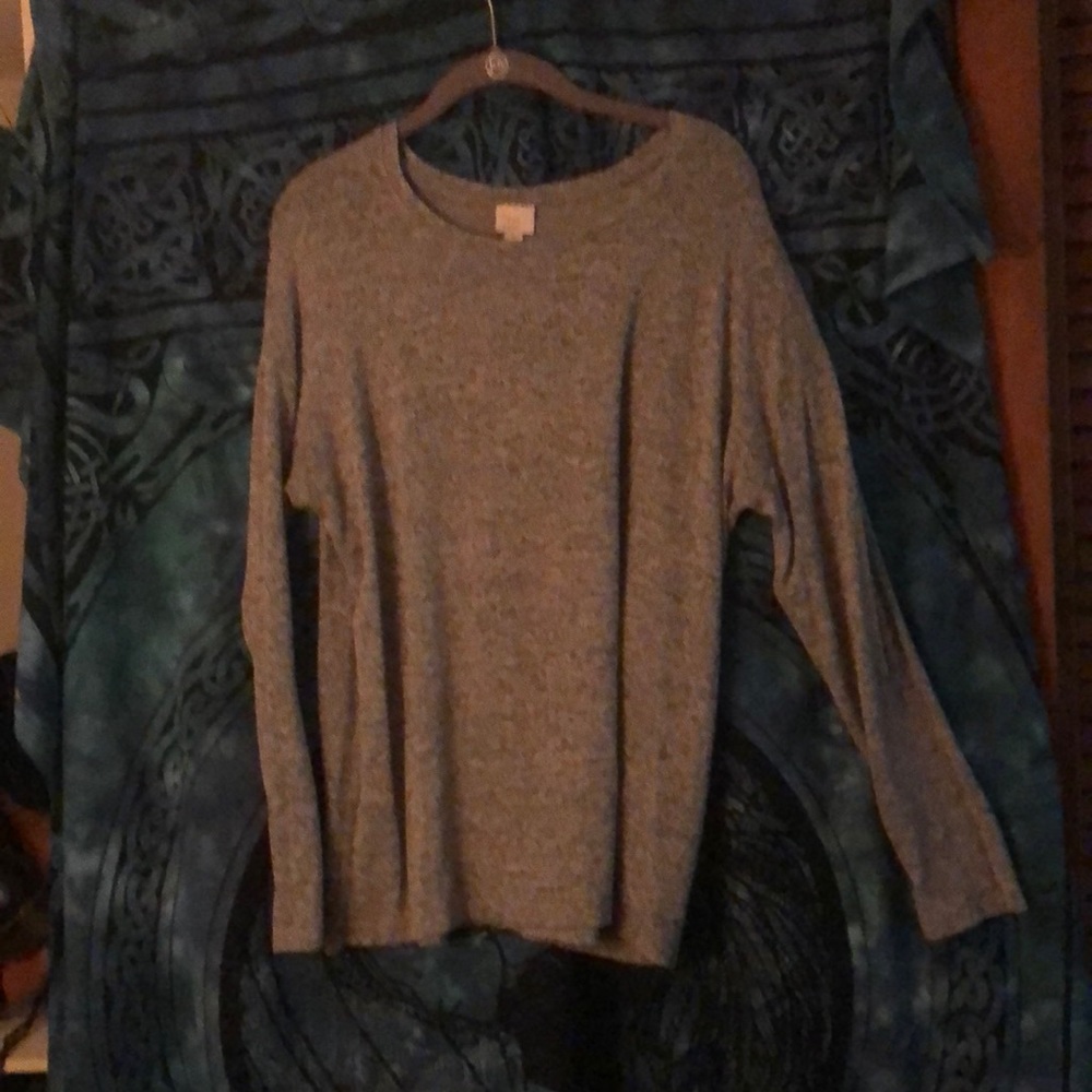 Heather Grey Long Sleeve Tee